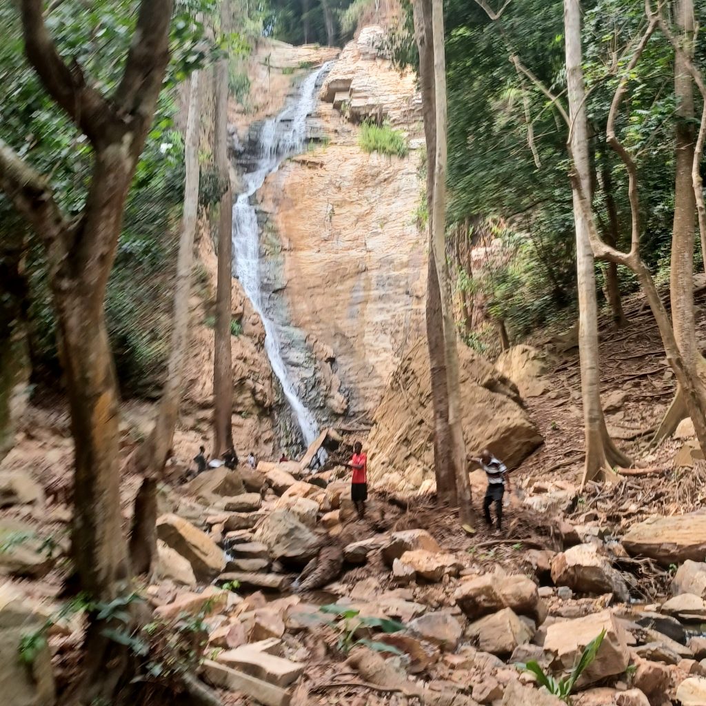 Chenku Waterfalls